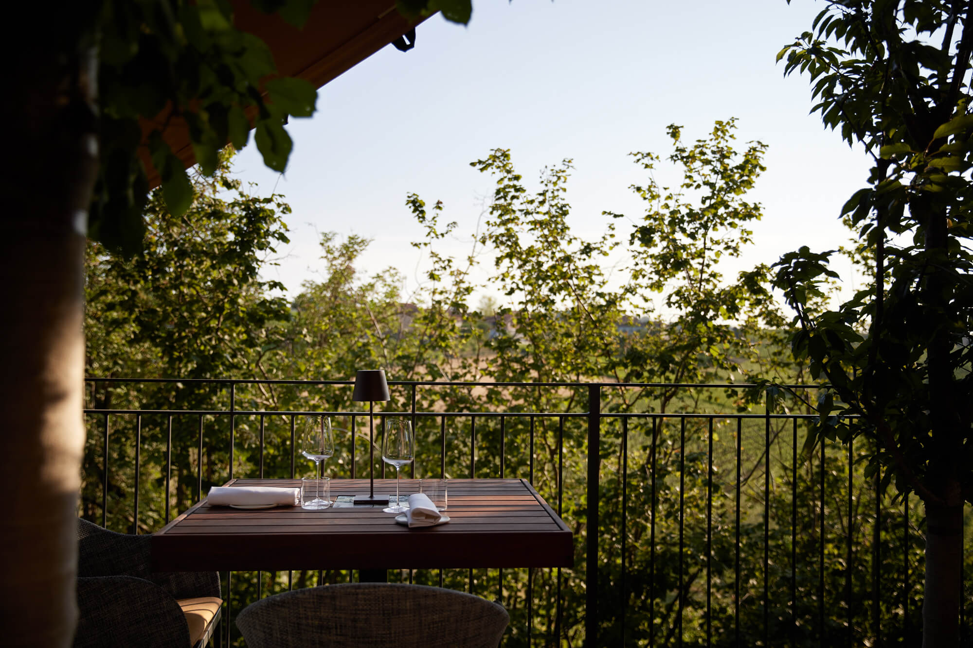 Book a luxury stay in monferrato