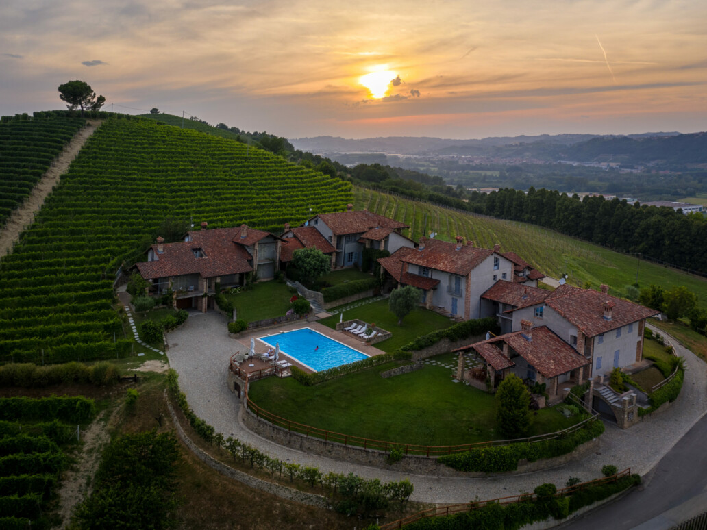 WHERE TO STAY IN LANGHE AREA: