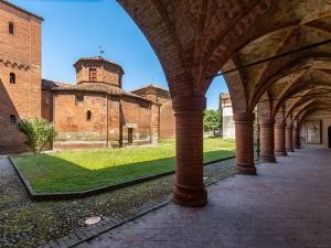 What are the facts about Asti? What is known for? - Albacitytours.com