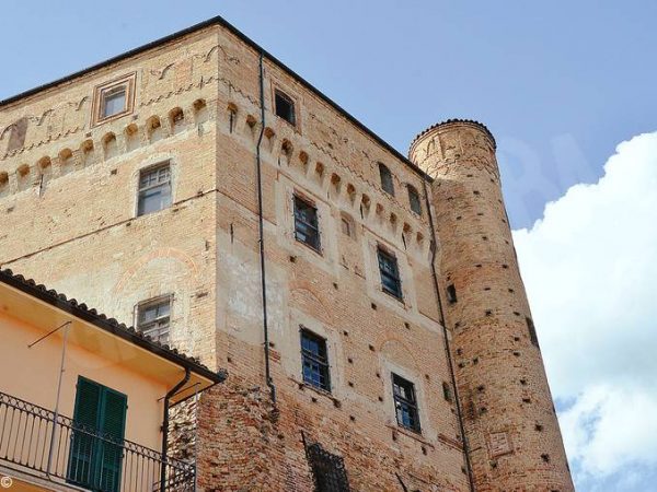 Roddi Castle A Guide To Its History Architecture And Culinary 